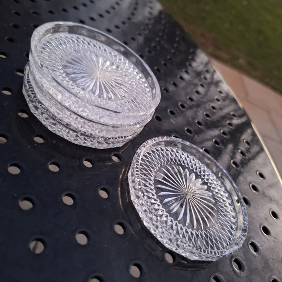 Crystal Glass Coaster Set of 4 Vintage Drink Holder or Trinket Dishes Clear - Picture 14 of 16